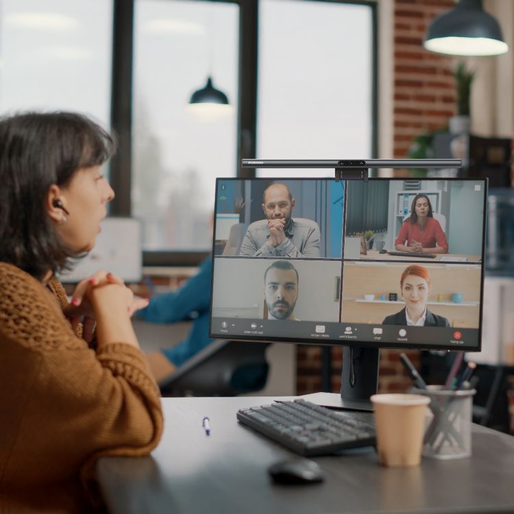 Porodo LumaView Full HD Webcam & Desk Light with Eye-Care LED Technology, Adjustable Color Temperature, 5W Rated Power, 60cm Focus Range, Adjustable Angle Flexibility, Anti-Flicker Lighting - Gray