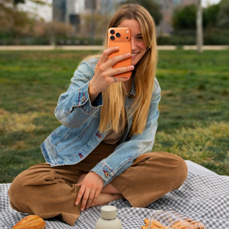 Levelo Trio Pro Max, Camera Lens Protector for iPhone 17 Pro Max, Anti-Glare Coating, Scratch Resistant, Ultra-Clear Glass, Oleophobic Coating, Double-Sided AR Glass, Detachable Camera Protector, 0.33mm Thickness - Orange