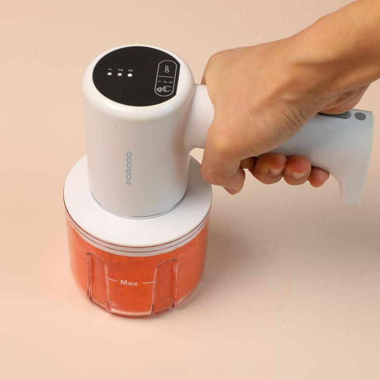 porodo لايف ستايل خلاط يدوي متعدد الوظائف قابل لإعادة الشحن 2 في 1 مع مفرمة وخافق، حماية من التيار الزائد، وظيفية لاسلكية، حماية من التفريغ الزائد، 3 أوضاع خفق، 3 أوضاع فرم، تصميم مريح، 3 مستويات سرعة، لوحة لمس LED، سعة 300 مل، تحكم باللمس - بيج