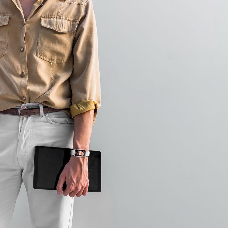 Green Lion Track Fit Smart Watch with 1.45" TFT IPS Display, Bluetooth Version 5.2, Magnetic Charging Type, 2-3 Hours Charging Time, 3-5 Days Working Time, 170 × 320 Pixels Resolution, IP65 Water Resistance Level, Exercise Records, Health Monitoring, Sport Modes, Flashlight, BT Calls - Silver