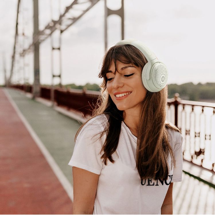 سماعات ومكبر صوت Green Lion SOUNDFLEX 2 في 1 بسعة بطارية 1000mAh، أكواب أذن تدور بزاوية 90 درجة، 10 ساعات تشغيل كمكبر صوت، 40 ساعة تشغيل كسماعات، بمحركات رباعية 40MM.