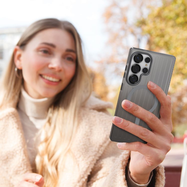 Levelo Cabin MagSafe Case for Samsung S26 Ultra, Shock-Resistant Bumper, Strong Magnets, 1.5m Drop Tested, Shockproof Corners, Enhanced Camera & Screen Protection, 2H Scratch Resistance, Ever-Clear Technology - Silverstone