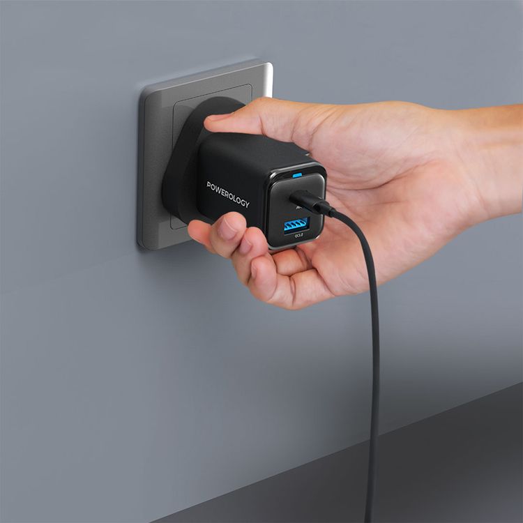 Powerology Super Compact Quick Charger with USB-C To Lightning Braided Cable, 35W Power Delivery, Simultaneous Fast Charging, Lightweight & Portable - Black
