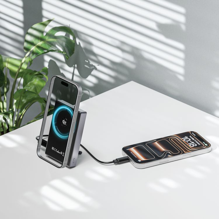 Green Lion Everest 10000mAh Power Bank with PD 45W Fast Charging, Dynamic Cooling Fan, Qi2.2 25W Wireless Technology, LED Display, USB-C Charging Port, Aluminum Alloy, Flight Approved, Built-in Kickstand - Gray