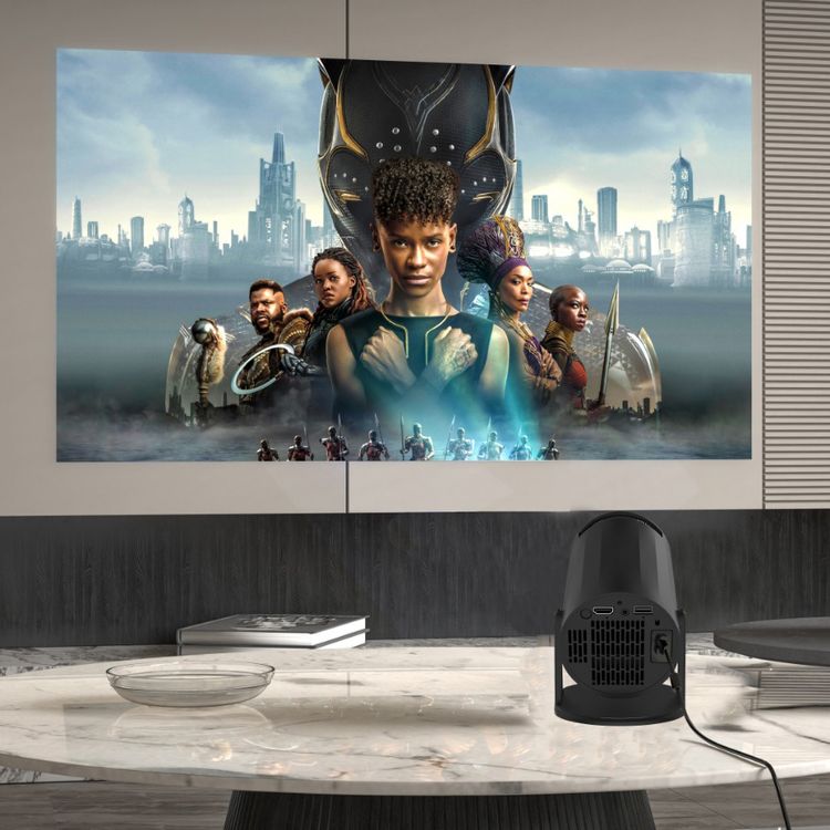 بروجكتور بورودو اللاسلكي متعدد الزوايا مع تقنية ضبط المفاتيح التلقائي، شاشة LCD بحجم 2.69 بوصة، نظام تشغيل أندرويد 11.0، مصباح LED بقوة 50 واط، جهاز تحكم عن بعد، إصدار بلوتوث 5.0 - أسود