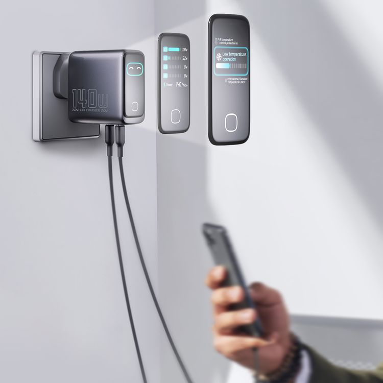 Powerology Voltflow 240W GaN 4 Ports Wall Charger with 1m | 3.2ft USB-C to USB-C Cable, PD 140W, Temperature Control, Smart TFT Display, Foldable UK Plug, High-Power Fast Charging, Simultaneous Charging, Intelligent Power Distribution - Black