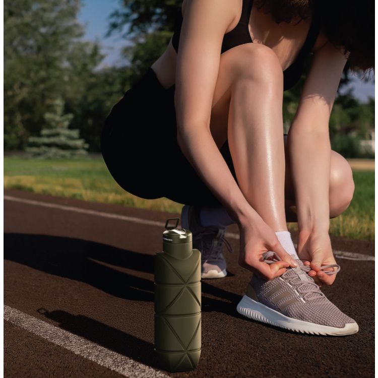 Porodo Fold-Flat Leakproof Silicone Bottle with 700mL Capacity, Foldable Design, BPA-Free, Food-Grade Material, Compact & Lightweight - Green