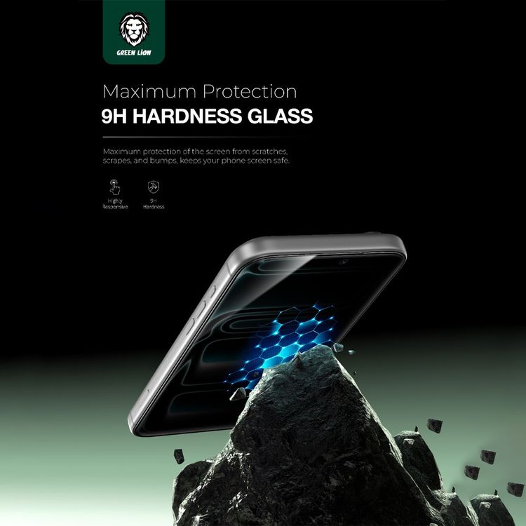 Green Lion Sir Louis 3D Curved Privacy Glass for iPhone 17 Pro, Grease Resistance, Anti-Fingerprint, Air Bubble Prevention, Anti-Scratch, Crystal Clear, Highly Responsive - Black