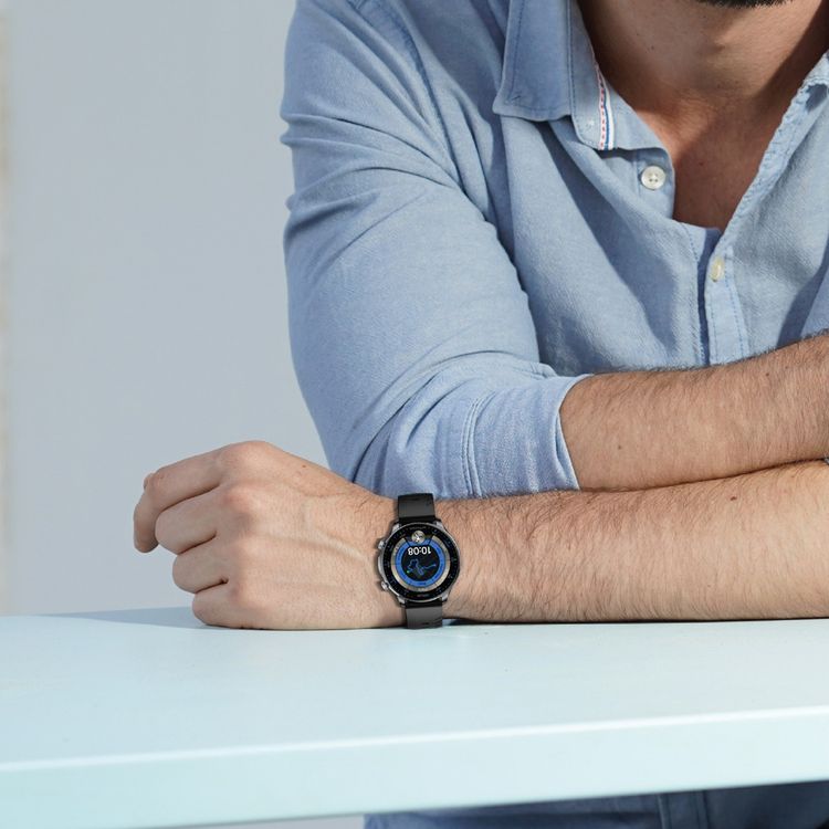 Green Lion Track GPS Smart Watch with AMOLED 1.6" Display, Zinc Alloy Case Material, Silicone Strap Material, 450mAh Battery Capacity, Bluetooth Version 5.3, Magnetic Charging Type, Up to 3 Hours Charging Time, 3-5 Days Working Time, Auto Tracking, Health Metrics - Black