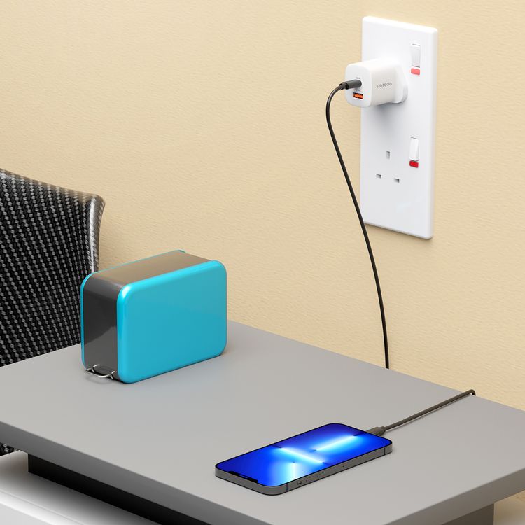 Porodo GaN Quick Charger Power Adapter with 33W Power Delivery, Simultaneous Charging, 30W USB-A Output, UK 3-Pin Plug, 0% to 60% Charge in 35 Minutes, Fast Charging Support - White