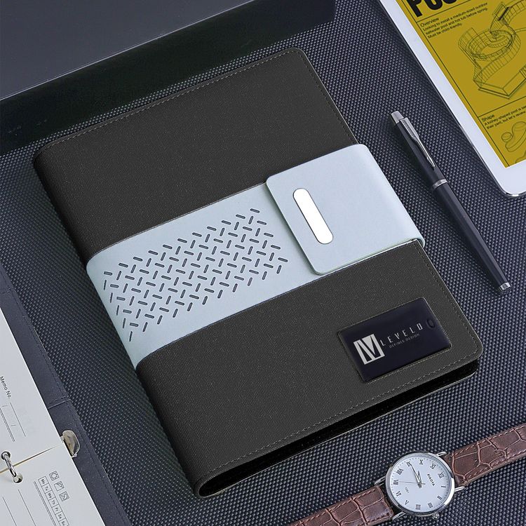 Levelo Techbook Notebook Leather Cover with 8000mAh Built-in Power Bank, Ballpoint Pen, 80pcs Paper Sheets, Loose-Leaf Binder - Black