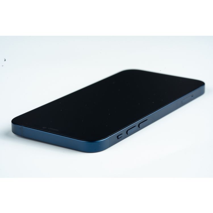 iPhone 12 (displayed Item) 128gb with the box and unused original apple cable + free (unopened) screen protector