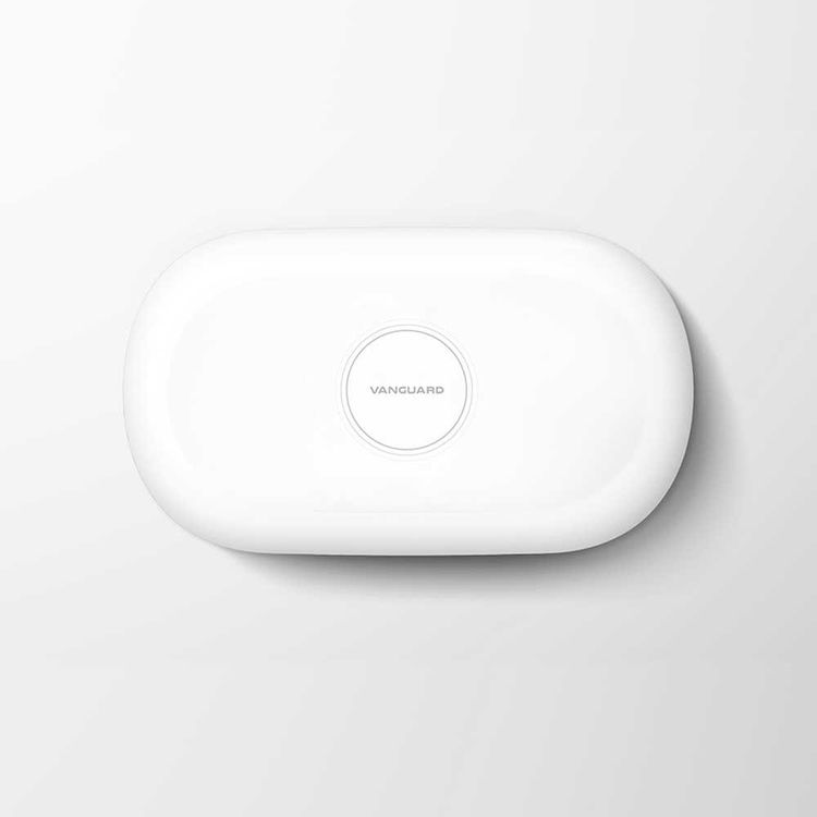 صندوق التعقيم بالأشعة فوق البنفسجية المحمول للهواتف الذكية Viva Madrid Vanguard Vault Pro مع شاحن لاسلكي 10 وات - أبيض