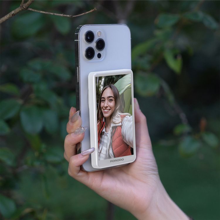 Porodo Selfie Screen Monitor with Magnetic Mirroring, 3.5 Hours Usage Time, 4.02" HD Screen, 1.85W Rated Power, 1800mAh Battery, 180° Screen Rotation, Compatible with iOS 9.0+ & Android 2.0+, 2.4G/5G Dual Band Wi-Fi Network - White
