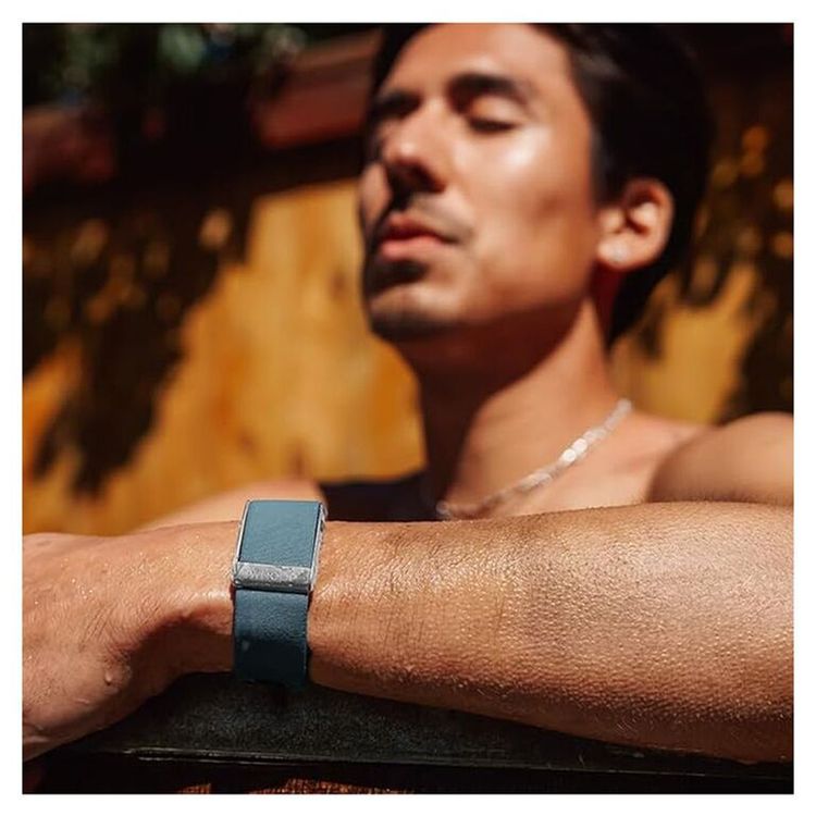 WHOOP HydroKnit Wristband for WHOOP 4.0, Quick Drying, 24cm Length, Stainless Steel, Adjustable for All Wrist Sizes, Polyester & Elastane - Deep End