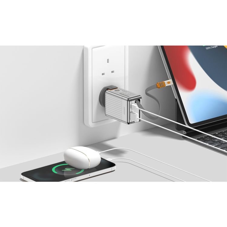 Porodo Super Quick GaN Charger with 75cm Retractable Type-C Cable, 42W Power Delivery, Simultaneous Charging, 22.5W USB-A Output, Built-in Safeguards - Silver