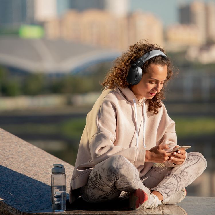 Porodo Soundtec Onyx Sonic Wireless Headphones with Noise Reduction, Bluetooth Version 5.4, Type-C Charging Port, 2 Hours Charging Time, 18 Hours Play Time, 10m Transmission Distance, Game Mode, EQ Mode, TF Card Play Back, Compact & Foldable Design, Multiple Function Key Control - Black