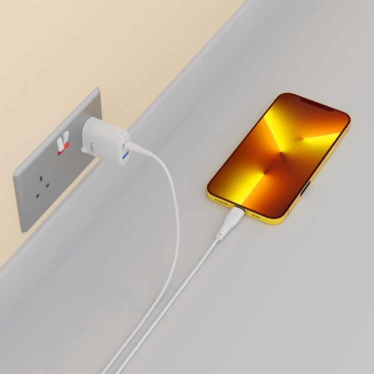 باوا كابل بيانات بي في سي وشحن سريع من يو اس بي-سي إلى لايتنينج 3 متر  / 9.8 قدم  - أبيض