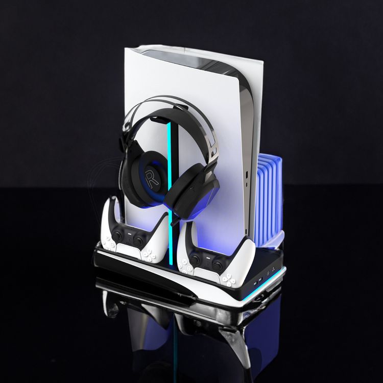 Porodo Gaming Multi-Function PS5 and Headphone Cooling and Charging Hub - White/Black