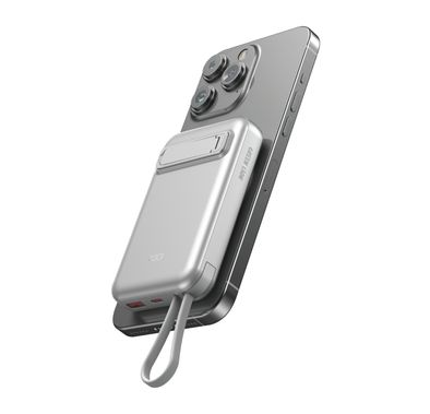 Green Lion DXB MagSafe 10000 mAh Power Bank with Digital Display, Built-in Cables, 15W Wireless Fast Charging,  Short Circuit Protection - Silver
