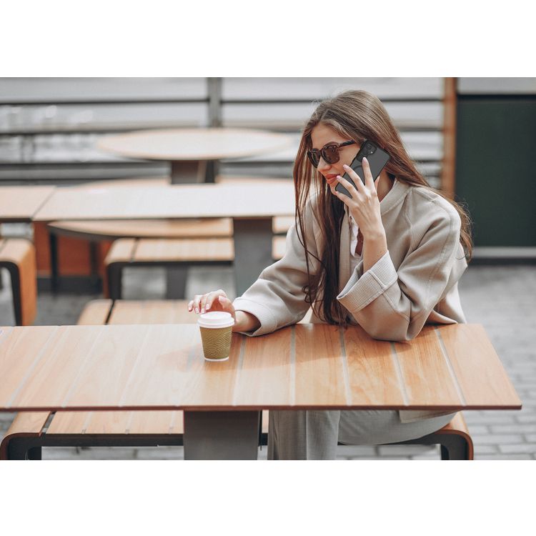 جراب Levelo Elio لهاتف Samsung Galaxy S25 Plus متوافق مع MagSafe، حلقة كاميرا معدنية، حامل مدمج، تصميم رفيع للغاية، مضاد للاصفرار - أسود