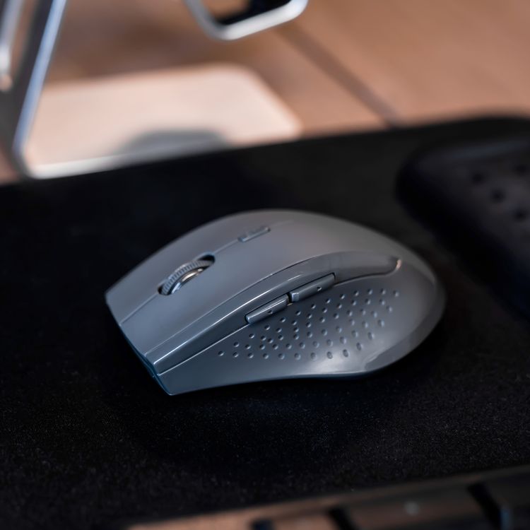 Powerology Ergonomic Wireless Mouse, Advanced Wireless Mouse for Mac, Ultrafast Scrolling - Charcoal