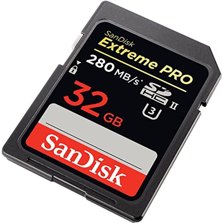 SanDisk 32GB Extreme PRO UHS-II/U3/C10 SDHC Memory Card SDSDXPK-032G-GN4IN - Black