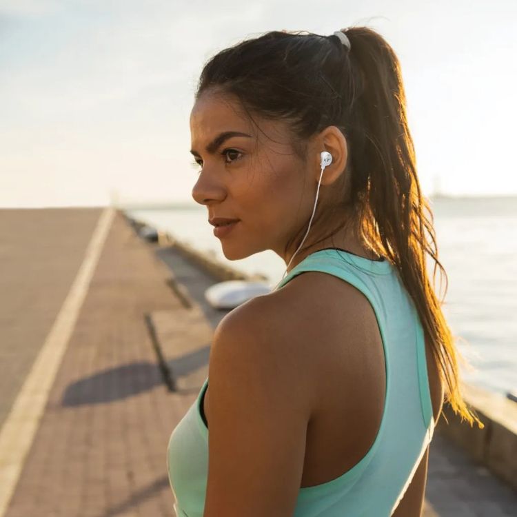 Green Lion Stereo X90 Type-C Wired Earphones with Built-in Microphone, 1.2m Cable Length, Voice Assistant, Hands-Free Calling, 10mm Speaker, Volume Control - White