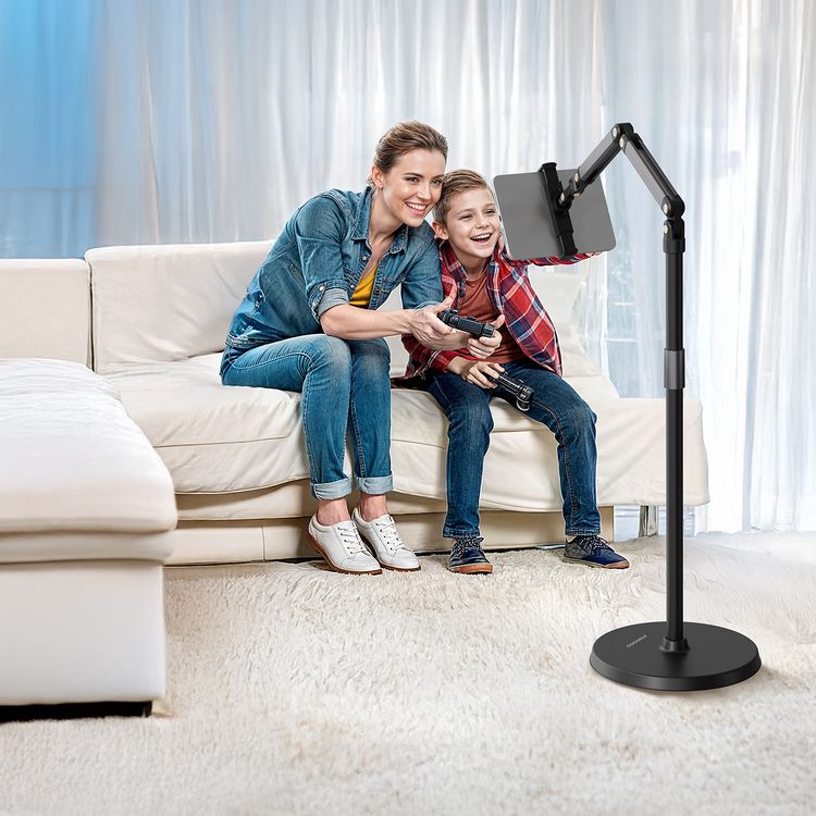حامل هاتف ولوحي من بورودو للأرضية مع قابلية ضبط الارتفاع حتى 165 سم، متوافق مع الأجهزة من 5.5" إلى 12.9"، دوران كامل محور 360°، توافق واسع - أسود