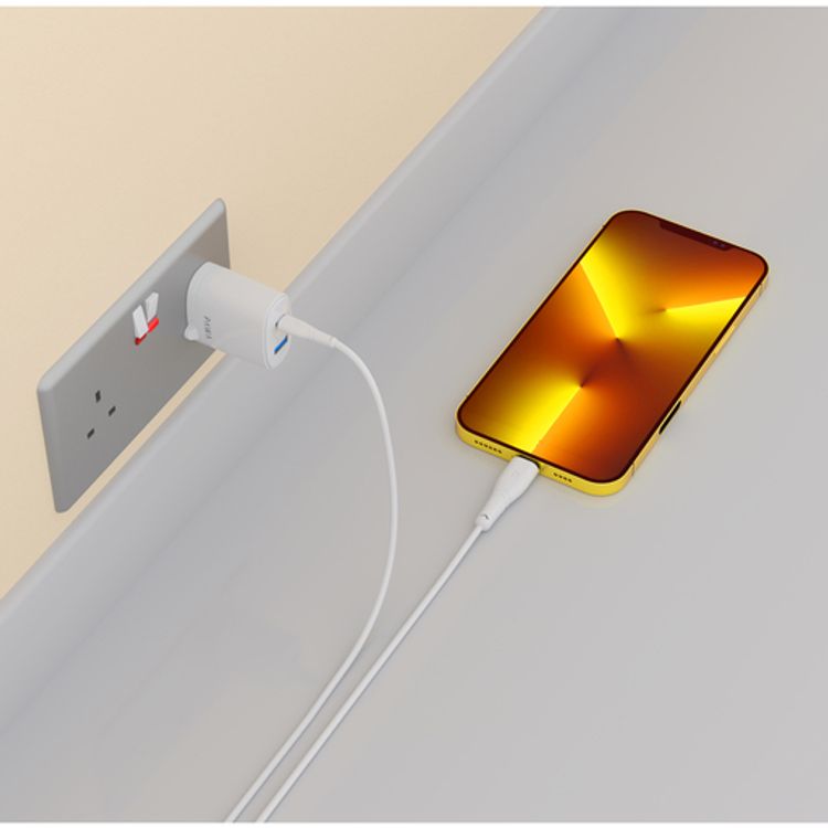 باوا كابل بيانات PVC وشحن سريع من يو اس بي -سي  إلى لايتنينج  بطول 2 متر / 6.5 قدم - أبيض