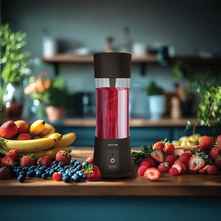 Green Lion Juice Mate Portable Juicer with 380mL Capacity, 6-Blade Design, Up to 15 Blending Cycles, 1200mAh Battery & USB-C Charging Port, LED Indicator, 20 Seconds Single Blend Time, BPA-Free & Food-Grade Material - Black