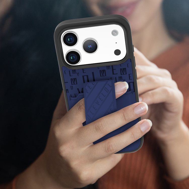 حافظة Levelo Morphix GripStand مع حامل بطاقات لجهاز iPhone 17 Pro، تصميم فاخر بطباعة العلامة التجارية، ممتص للصدمات، حواف مرتفعة للكاميرا والشاشة، حامل بتقنية الحزام المغناطيسي - أزرق منتصف الليل.