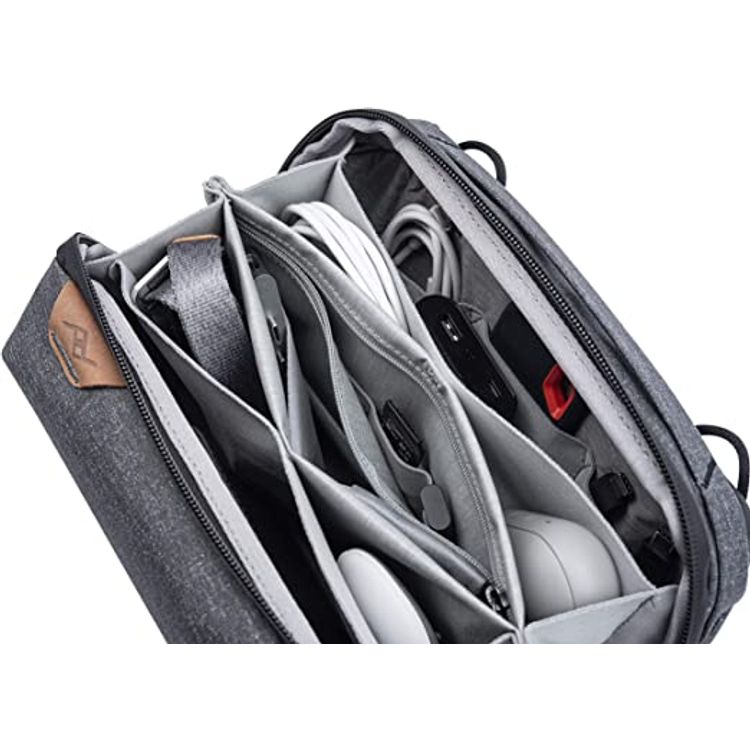Peak Design Tech Pouch Charcoal Organiser Bag for Smartphones, Cables etc Dark Grey, BTP-CH-2 - Grey