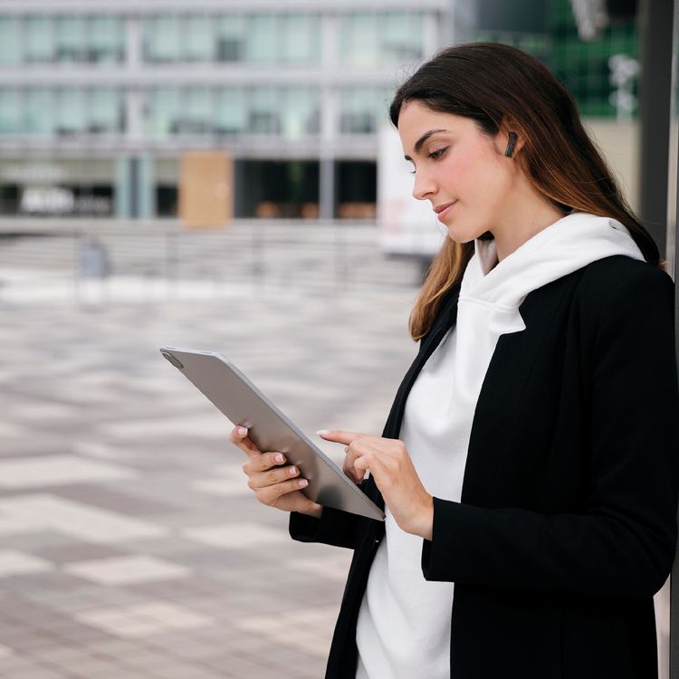 Green Lion River Plus True Wireless Earbuds with ANC + ENC Clarity, 2.4G Connector Included, Up to 7 Hours of Playtime, Smart in-Ear Detection, Bluetooth Version 5.4, -42dB Noise Reduction, 35 Hours Standby Time - Black