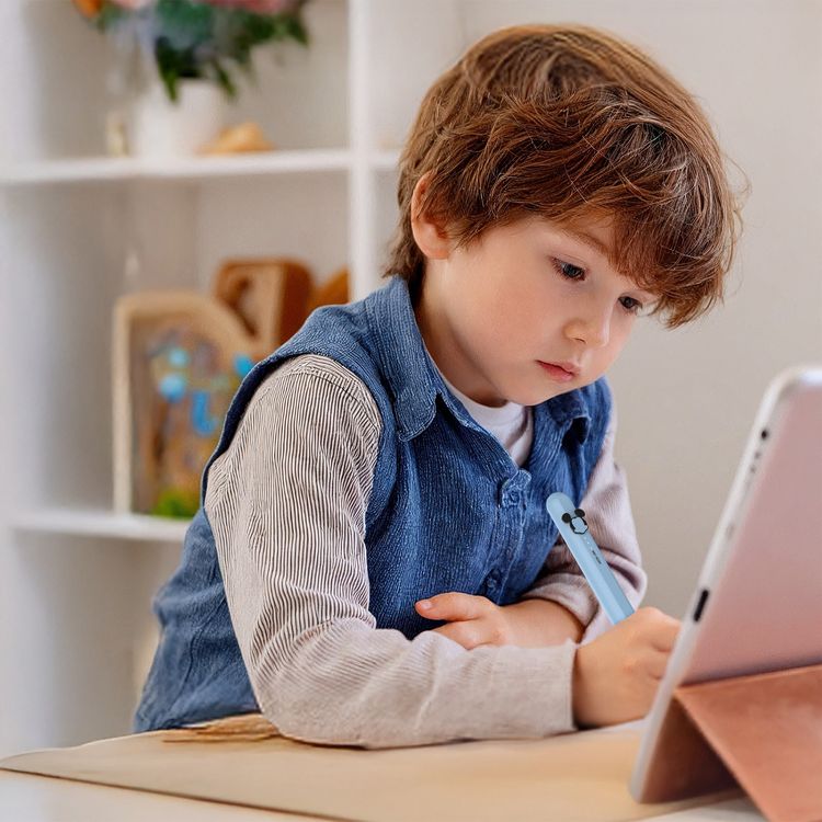 Green Lion Kids Pro Active Stylus Pen with Battery Level Indicator, USB-C Charging Port, Up to 8 Hours Usage Time, Advanced Tilt Sensitivity, Palm Rejection, 100mAh Battery, Auto Power-Off Function - Blue