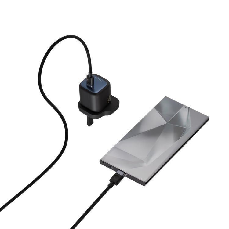 Levelo Vero 20W GaN UK Adapter with Type-C to Lightning Cable, Single Type-C Port, Durable Material, Fast Charging, Over Charge Protection, UK Plug - Black / Blue