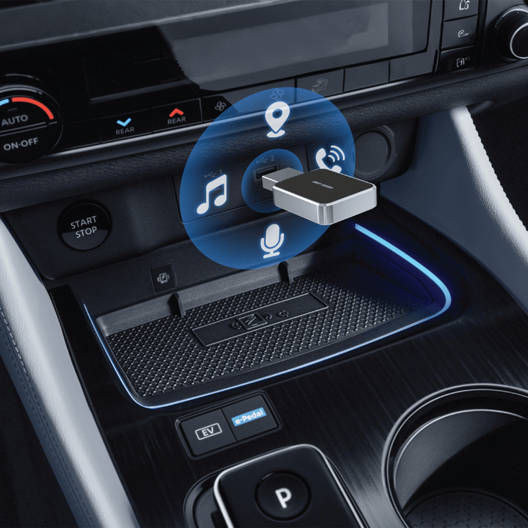 محول لاسلكي صغير من Green Lion لـ CarPlay وAndroid Auto، متوافق مع iOS وAndroid، واي فاي 5 جيجاهرتز، بلوتوث V5.2، واجهة USB-C وUSB-A، مساعد صوتي، بث صوتي سلس، اتصال سلكي لاسلكي، محول USB-C متضمن - أسود