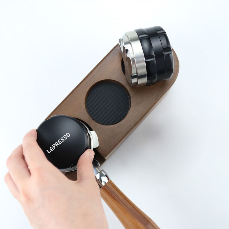 LePresso Coffee Distributor Lavelling Tool, Stainless Steel SUS304 & Alloy Material, Compatible with 58mm Portafilter Baskets, Four-Angled Slopes Design - Black