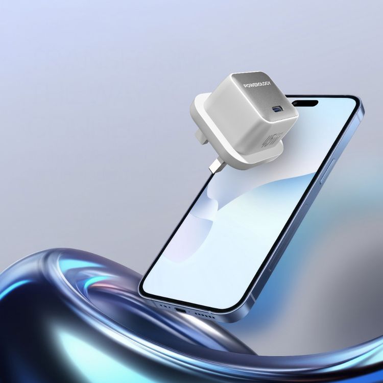 Powerology QX 45W Pocket-Sized GaN Adapter with Safety Protections, 1m USB-C to USB-C Cable Included, USB-C Port, Ultra-Compact Design, UK 3-Pin Plug, PD 45W - White / Silver