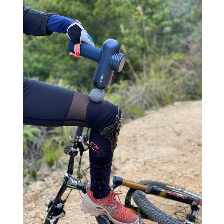 Eleeels G1 Percussive Massage Device