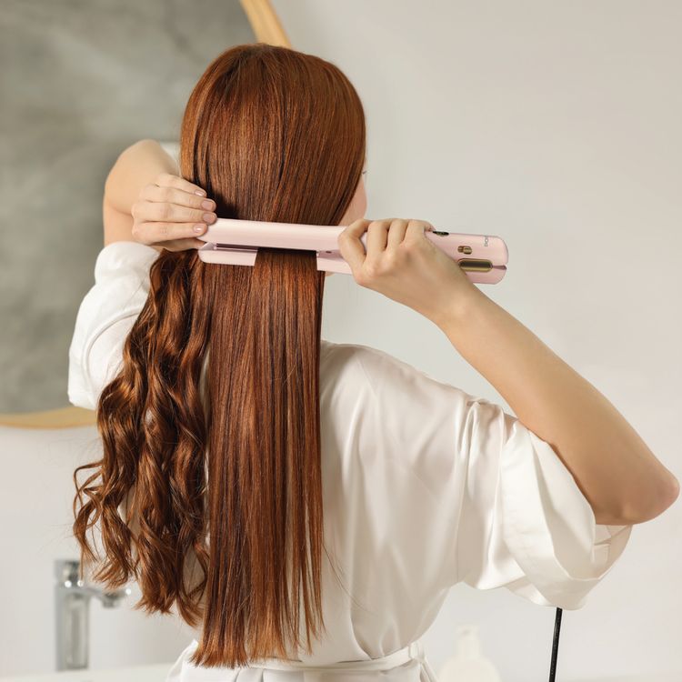 Porodo Lifestyle Handheld Hair Straightener with Smart Temperature Control, Type-C Charging Interface, 25 Minutes Working Time, 3 Hours Recharge Time, 2600mAh Battery Capacity, Ergonomic Design - Pink