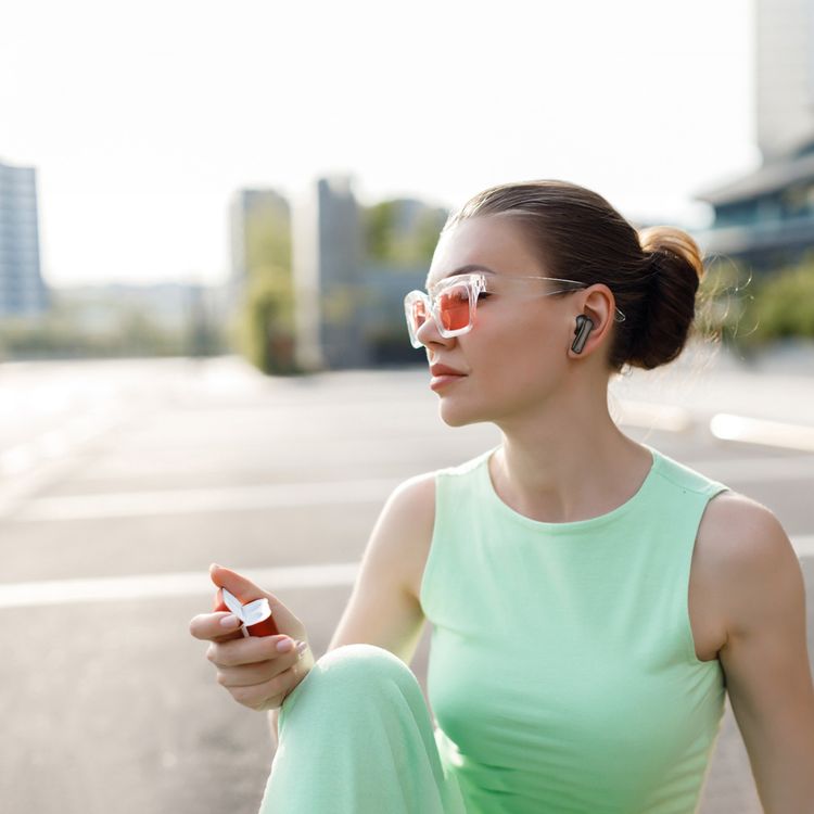 Green Lion Manchester True Wireless Earbuds with ABS Material, 25mAh Earbuds Battery, 200mAh Case Battery, Bluetooth Version 5.4, 12m Bluetooth Range, 2000 Hours Standby Time, Type-C Charging Port, 70 Minutes Charging Time, IPX3 Waterproof Level, Touch Control - Black