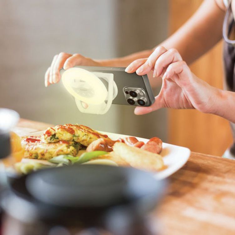 Porodo Lifestyle Snapbright Magnetic LED Fill Light with Adjustable Phone Mount, Up to 6 Hours Working Time, 800 mAh Battery Capacity, 3 Light Modes, Adjustable Angle Flexibility, 60 LED Beads, USB-C Charging Port - White