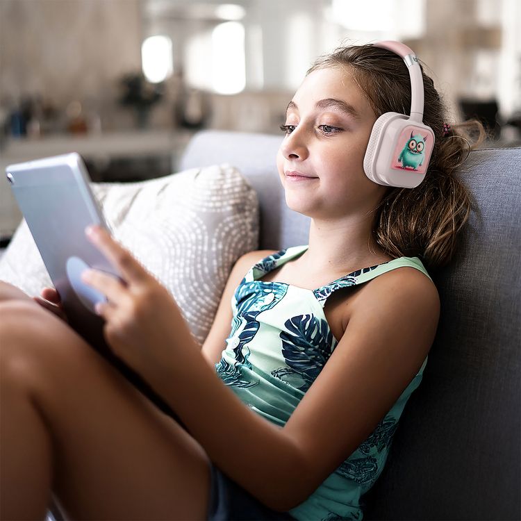 Porodo Soundtec Yotowave Kids Wireless Headphones with Comfortable & Breathable Cushion, 200mAh Battery, Up to 25 Hours Play Time, 40mm Speaker Size, Bluetooth Version 5.4, Recommended for Kids Aged 6+, Skin-Friendly Material, Safe Volume Limit - Pink