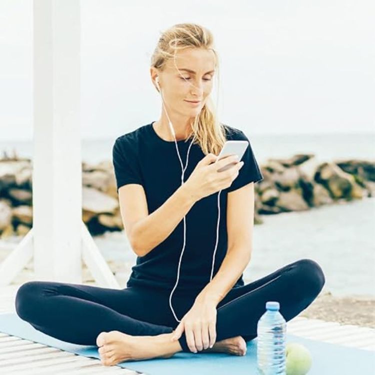 Porodo Soundtec Stereo Earphones with a 3.5mm AUX Connection, High-Clarity Microphone, 3-Button Controls, Answer & End Call - White