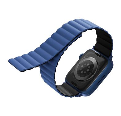 Uniq Revix Reversible Magnetic Apple Watch Strap - Caspian