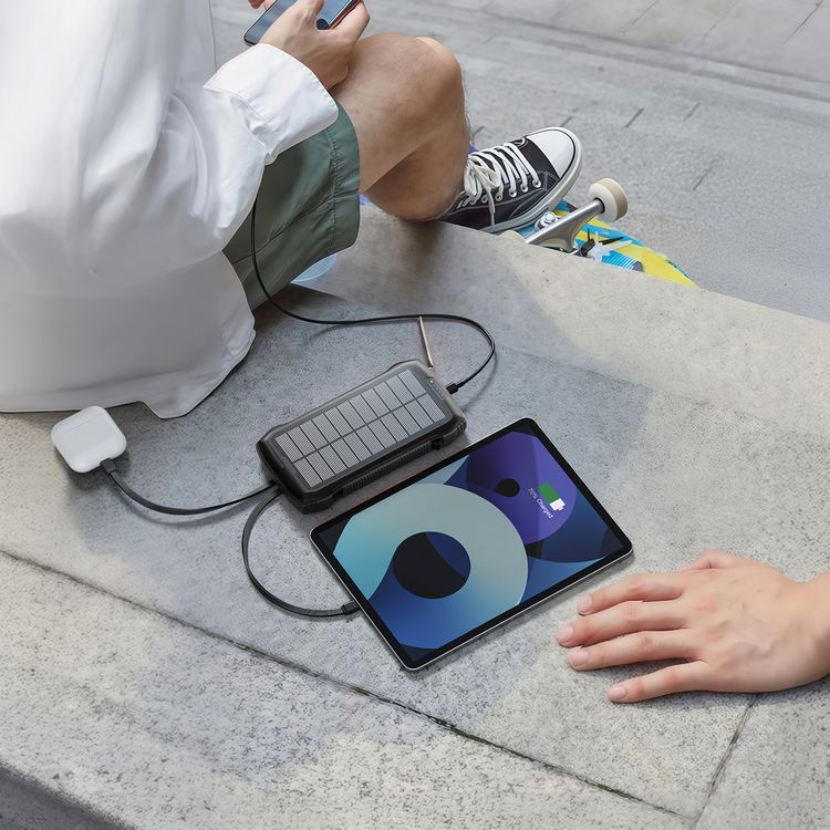 Green Lion Solar Force 20000mAh Power Bank with PD20W USB-C Output, ABS + PC + Silicone Material, 4-Mode Flashlight, 4 Built-in Cables - Black