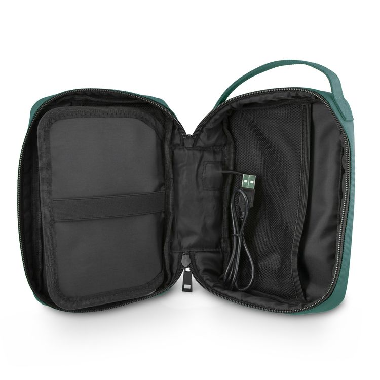 حقيبة يو إس بولو أسن نايلون للأجهزة اللوحية، مزودة بمنفذ USB، وجيب شبكي، وسحاب إغلاق، ومقابض حمل، ومساحة واسعة، وخفيفة الوزن، وسهلة الحمل - لون أخضر