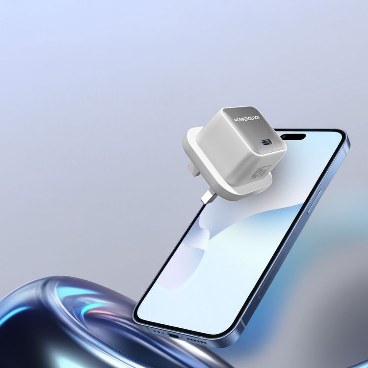 Powerology QX 45W Pocket-Sized GaN Adapter with Safety Protections, USB-C Port, Ultra-Compact Design, UK 3-Pin Plug, PD 45W - White / Silver