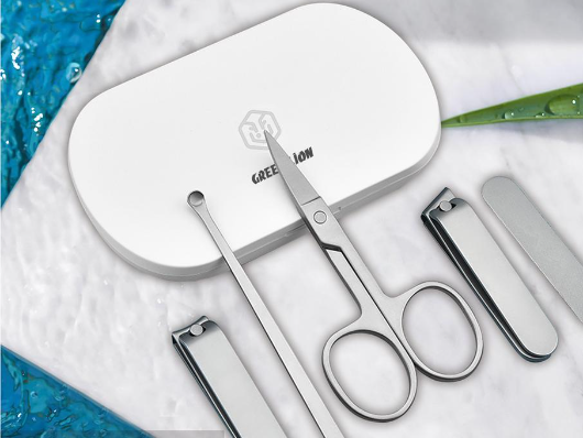 5 in 1 Portable Manicure Kit